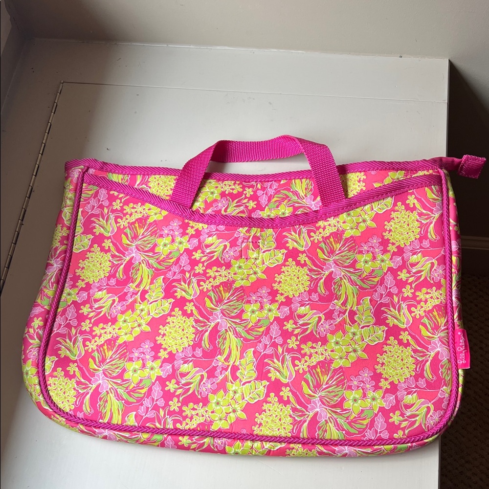 Lilly Pulitzer laptop bag. Brand new and never used.
